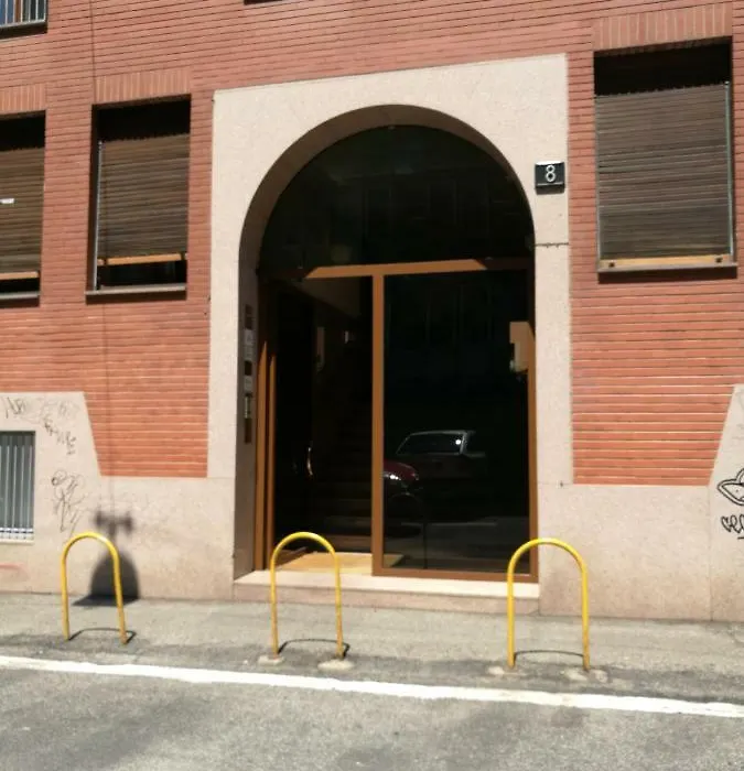 big room in Milano center-1